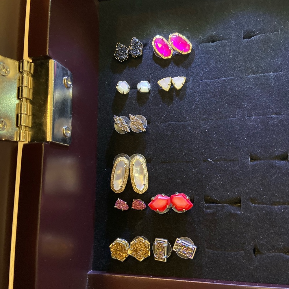 Kendra Scott Collection!!! - Picture 3 of 11